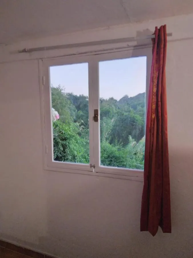 Au Jardin Fleuri Apartment Sainte-Anne 0*,