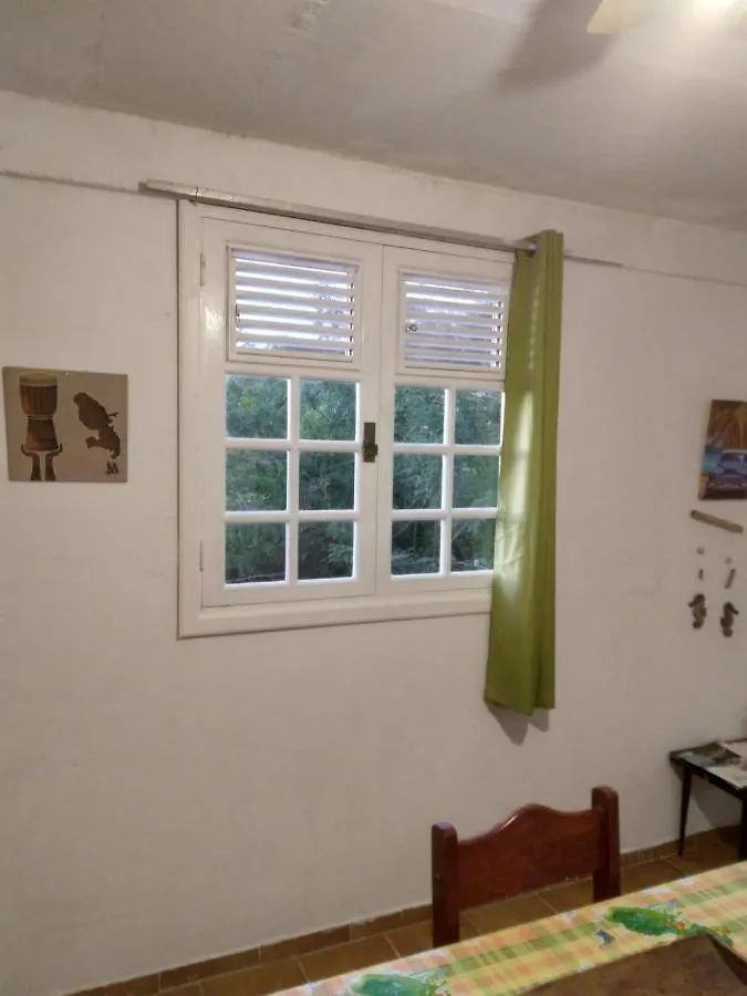 Au Jardin Fleuri Apartment Sainte-Anne